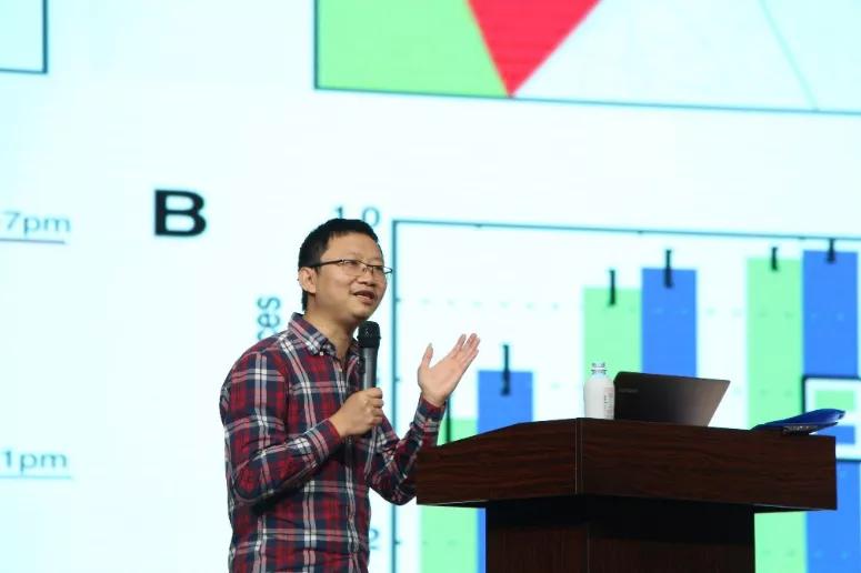 筑梦AI,智竞未来——天府七中科创体育节之科技活动回顾