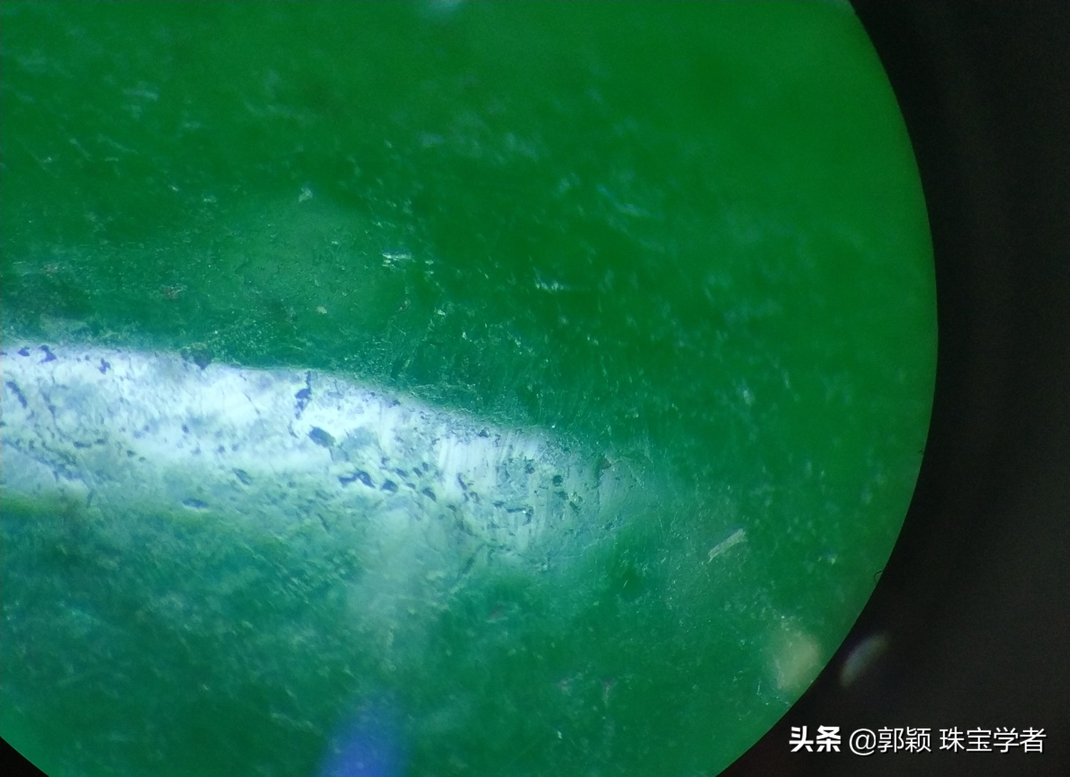 翡翠的a货b货c货,翡翠高仿b货怎么鉴别