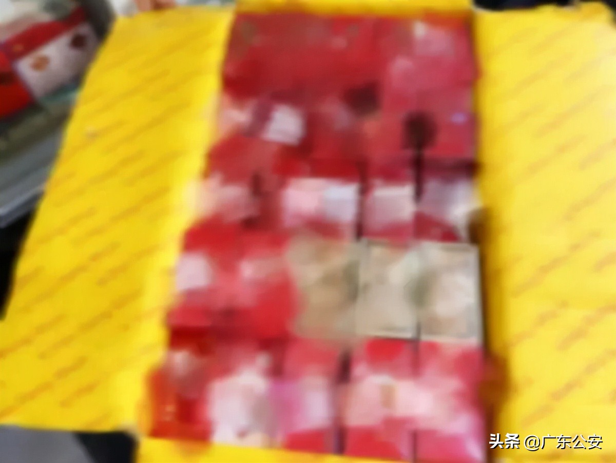 买了几十条烟全是假烟,一万条假烟判多少年