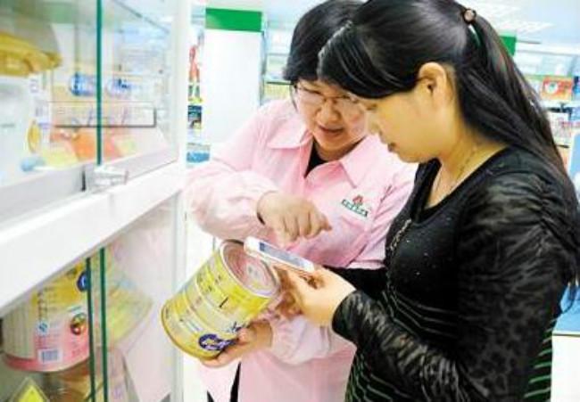 营养接近母乳的配方奶粉推荐,母乳奶粉哪个有营养