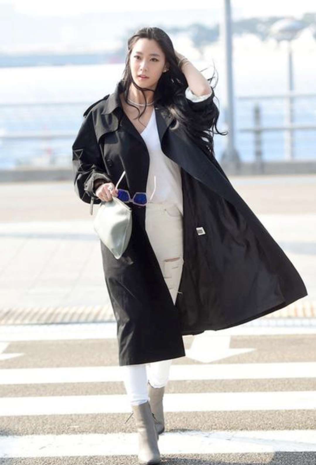 李成敏穿无痕裤后身材成为一绝,李成敏穿针织裙