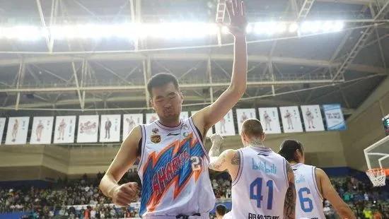 周琦王哲林被打回原形拿顶薪值吗,王哲林出局