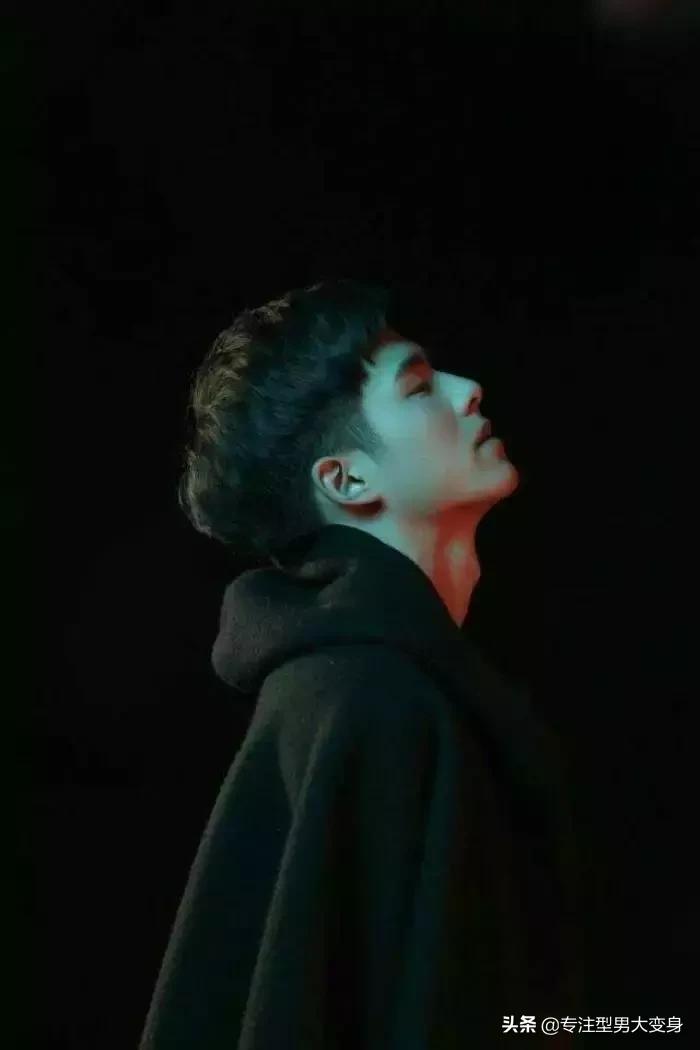 颜值不高男生怎么拍抖音素材,相貌不出众的男生怎么拍照