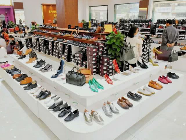 合脚不合脚只有自己知道,一般买多大码的鞋合适