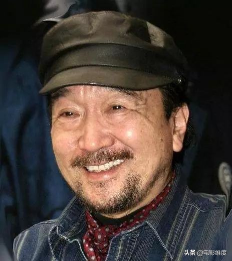 71岁李保田全家照女儿跟妈妈姓,李保田是个老戏骨