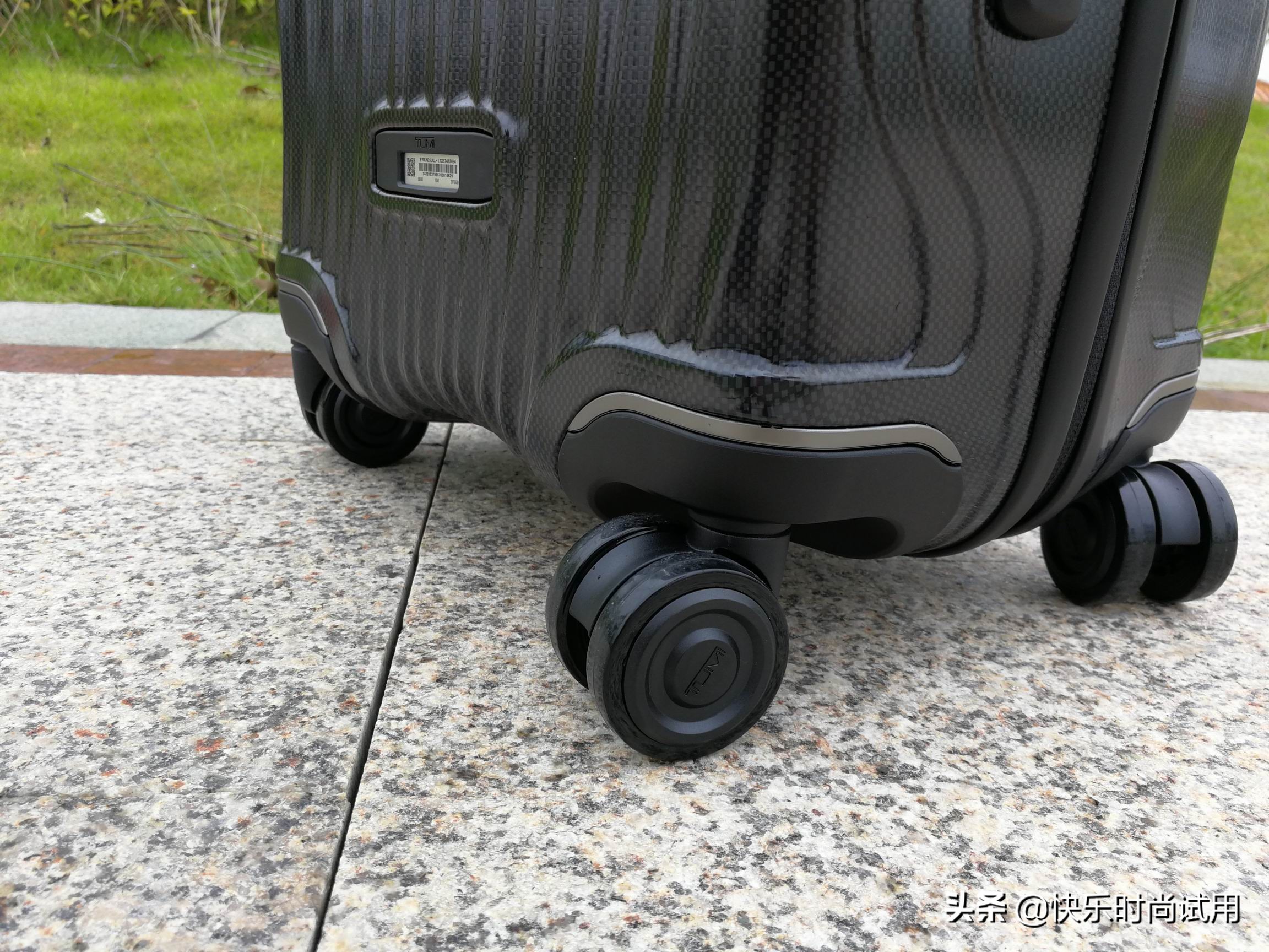 tumi拉杆箱款式推荐,tumi金属旅行箱