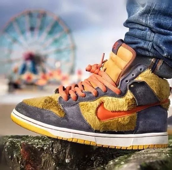 周董偏爱的NikeSBDunk系列，要出新款啦！童话奶牛鞋型谁不爱呢