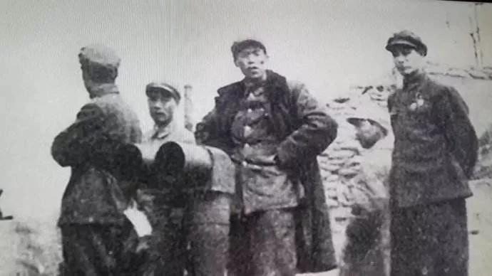 虎将梁兴初去世，战友要求解剖尸体，为何妻子强烈拒绝？