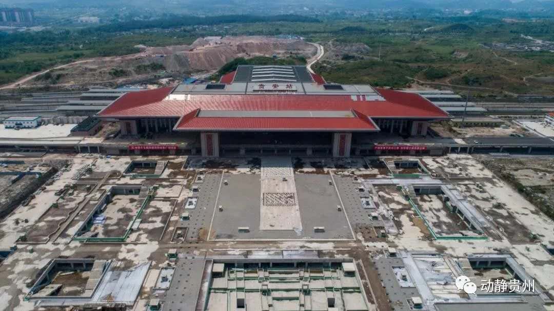 地铁口均价13500的高端学区房,2021年学区房首付4.5成