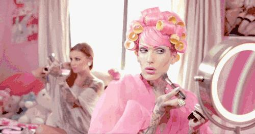 在飞机吃汉堡,在飞机上吃米其林大餐