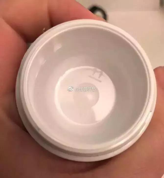 lv包为什么瑕疵这么多,10年不褪色的lv包是真的吗