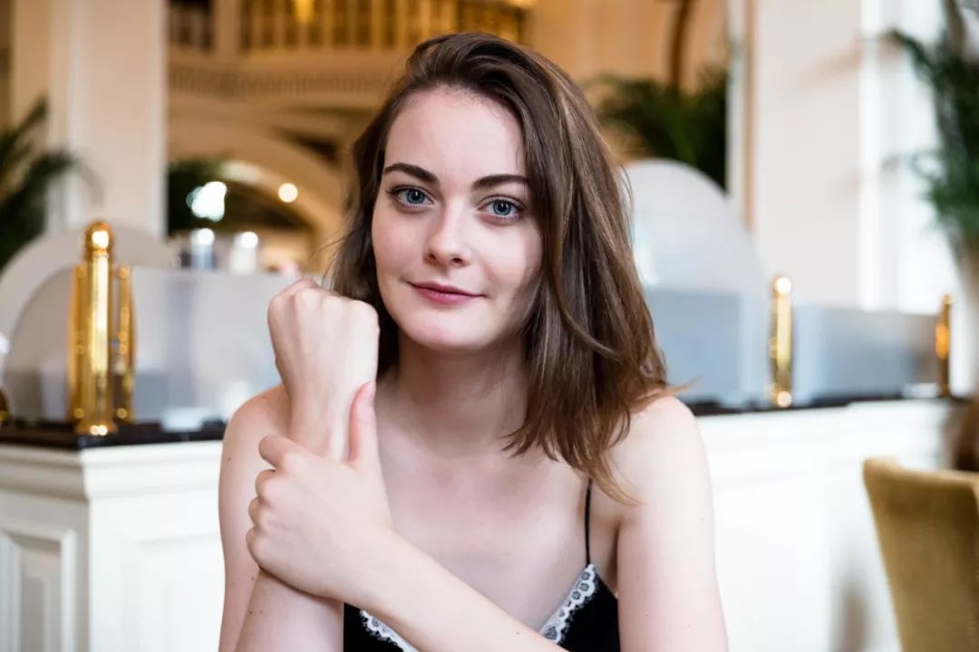 徕卡sl24-70镜头,徕卡sl24-90镜头虚化怎样