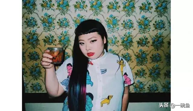 身高157，体重200斤的她，靠什么赢了水原希子？！