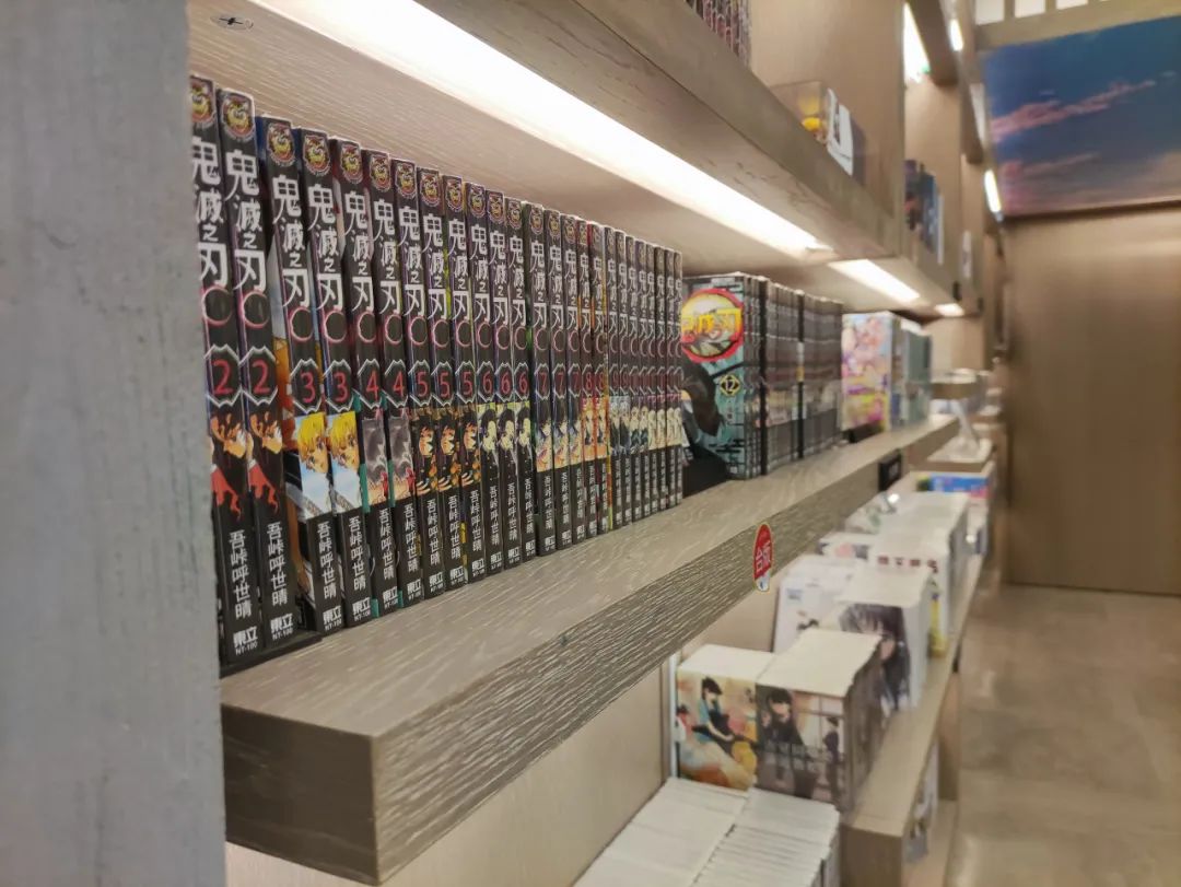 一家面临倒闭的书店,一家书店引起的血案