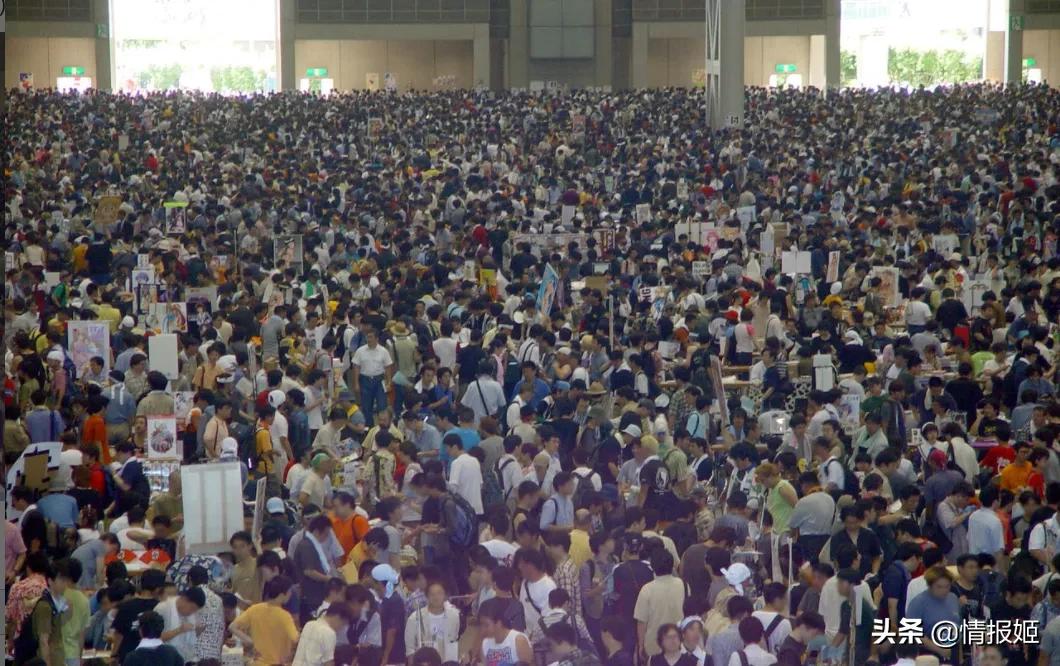 倒卖同人志,是日本高中生日入18万的财富密码