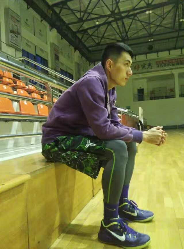 篮球装备老司机走心回顾评测：十年NIKEHYPERDUNK系列十代球鞋