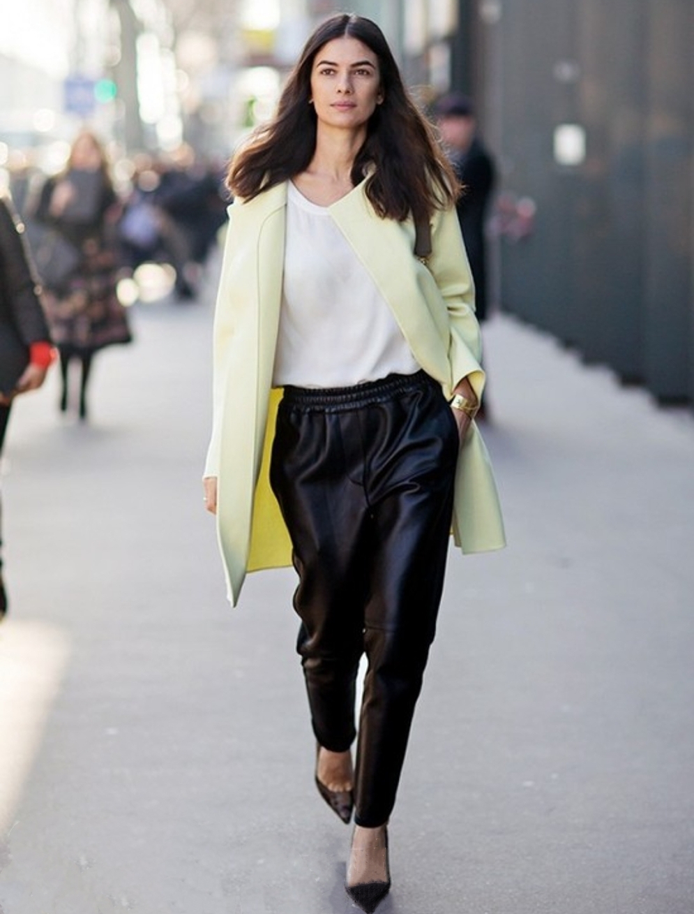 矮个子穿束腿裤显高吗,160小个子不显肚子套装