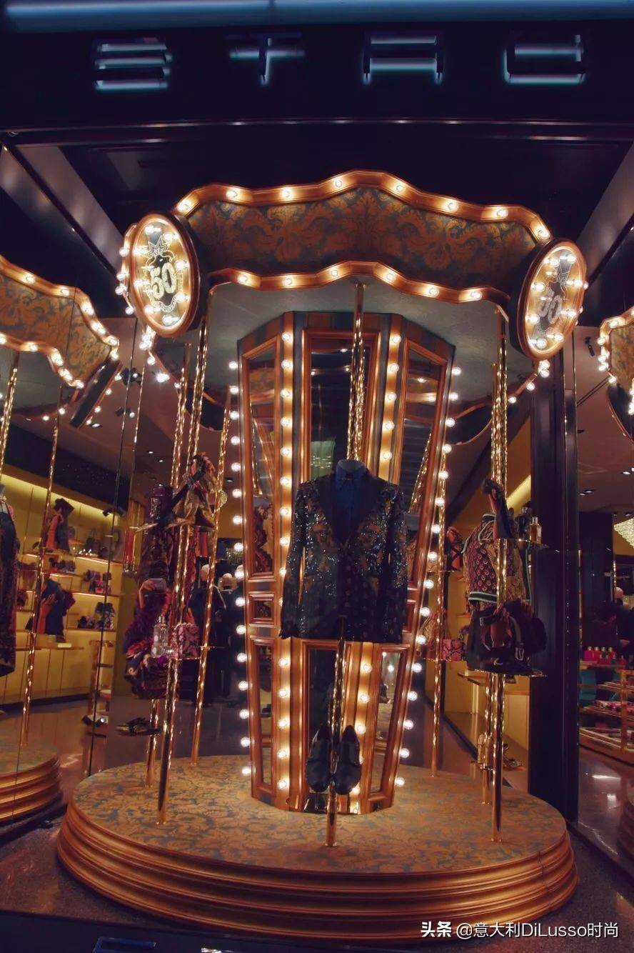 欧洲橱窗为什么漂亮,国外橱窗和小店的区别