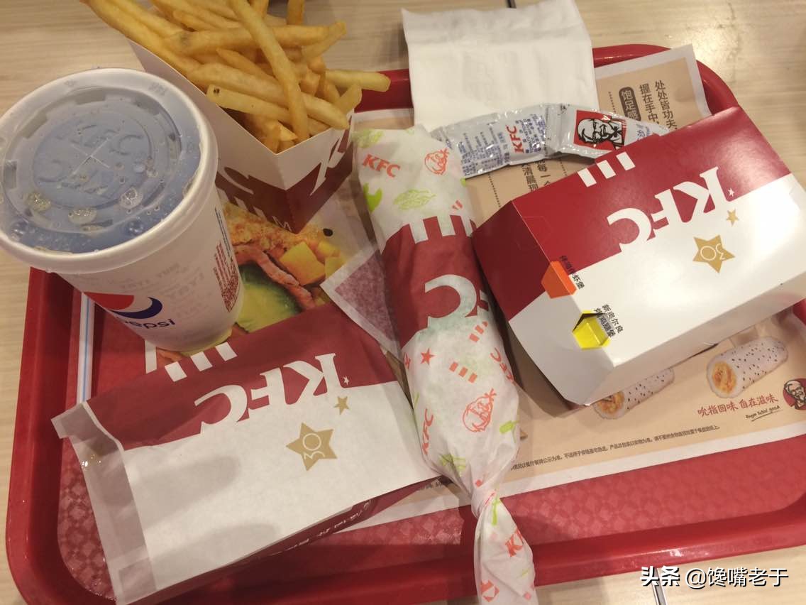 吃肯德基番茄酱挤哪里,吃肯德基番茄酱挤哪