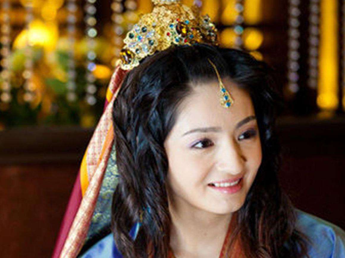 姜潮麦迪娜在婆婆面前秀恩爱,姜潮妈妈和麦迪娜的婆婆