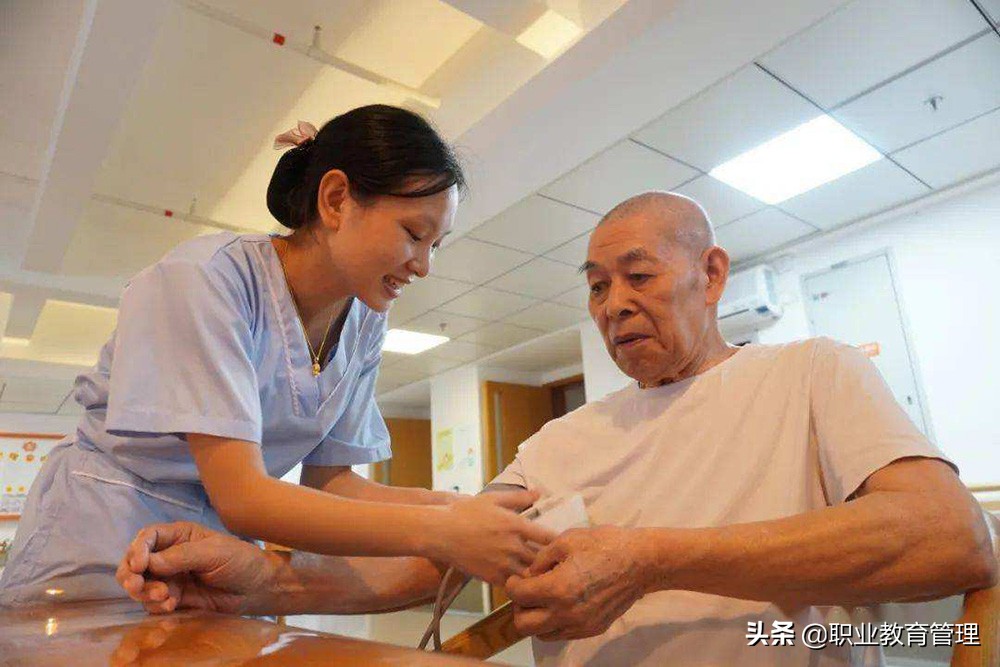 老年人能力评估师证书补贴,成都老年人能力评估师在哪里报考