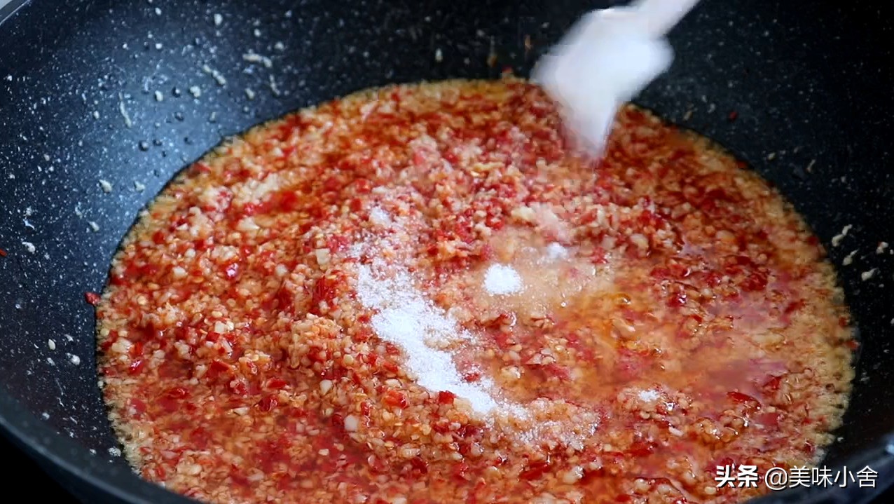 蒜蓉辣椒酱蒜和辣椒的比例,简单家常蒜蓉辣椒酱的正宗做法