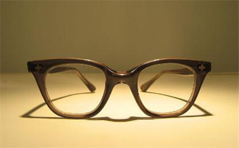 球面镜片和非球面镜片怎么选择,非球面镜片和球面镜片对比