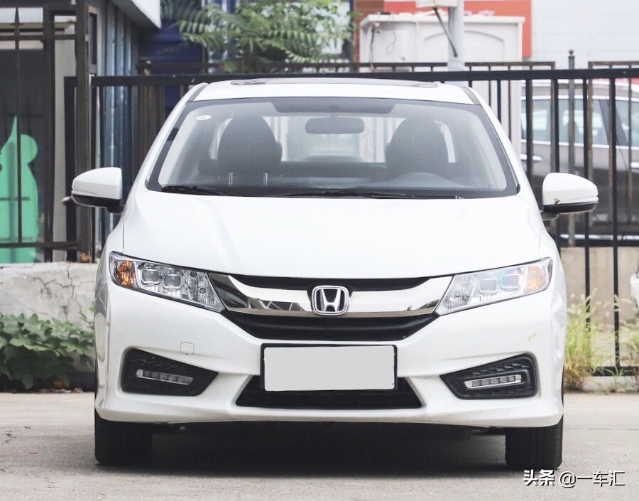 本田锋范手动挡汽车报价,本田锋范手动挡低配落地价
