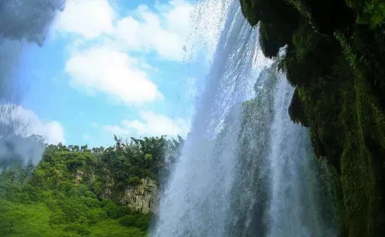 安顺黄果树瀑布最佳观赏时间,观赏黄果树瀑布领略它的壮观