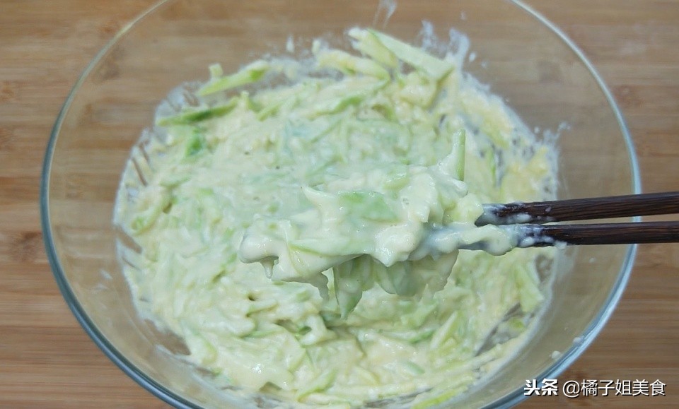 家常烙饼最好吃的做法,又酥又软的家常烙饼简单做法