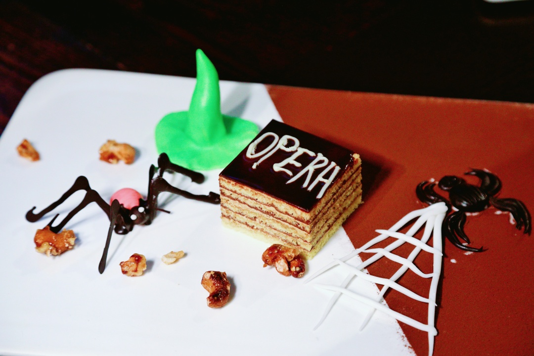 万圣节想搞搞新意思？来长隆酒店白虎自助餐厅