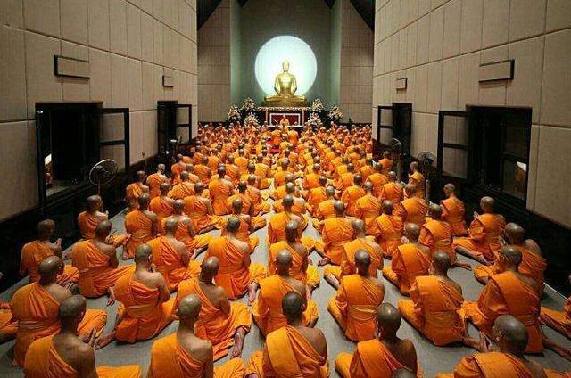 泰国最著名的寺庙龙庙,泰国供奉佛牌的寺庙