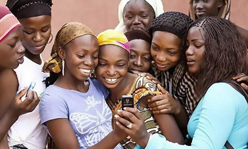 他曾是波导的业务员，用九年时间称霸非洲市场，4亿人用他的手机