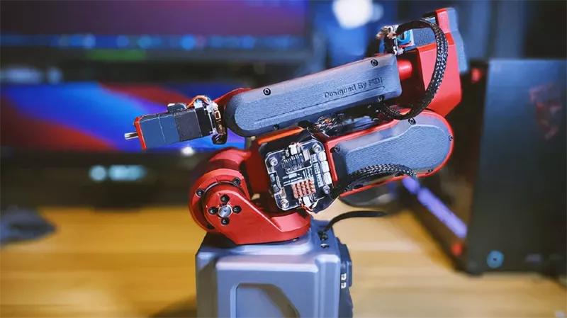 刚毕业年薪201万！“天才少年”的背后都有会“管”的父母