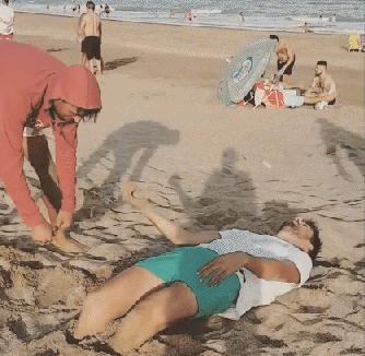 为什么商场门口的充气人偶总是舞得那么魔性