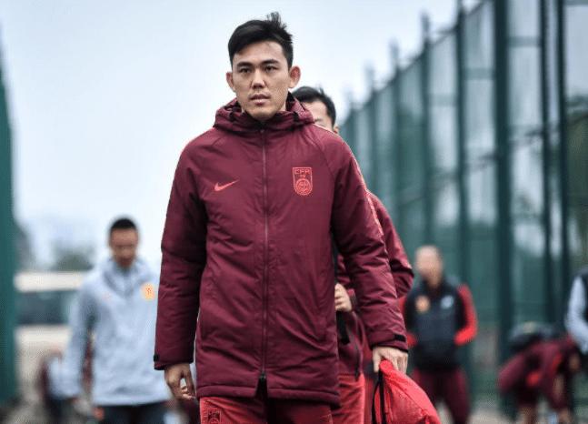 告别亚洲杯！恒大国脚重伤恐休战半年，关键位置只剩1人里皮发愁