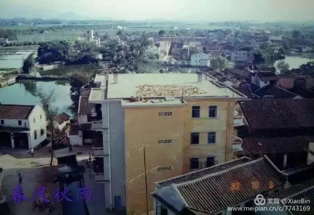 老照片中感受沧桑巨变,80年代的城市风貌老照片