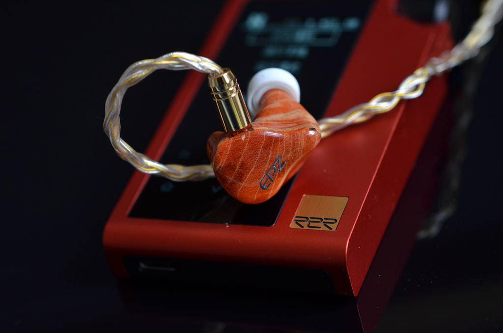 迟到的旗舰声扬五动铁EPZ530：精心调试的声音+上乘用料