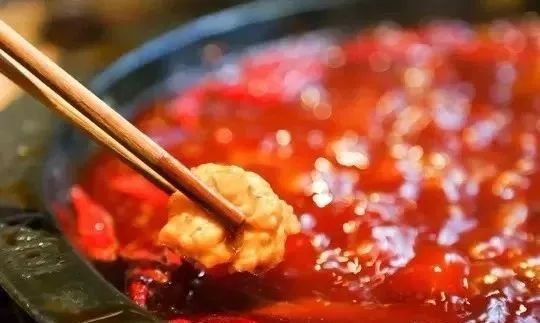 精品老火锅4人餐只要128元,江汉路牛肉火锅39.9双人餐