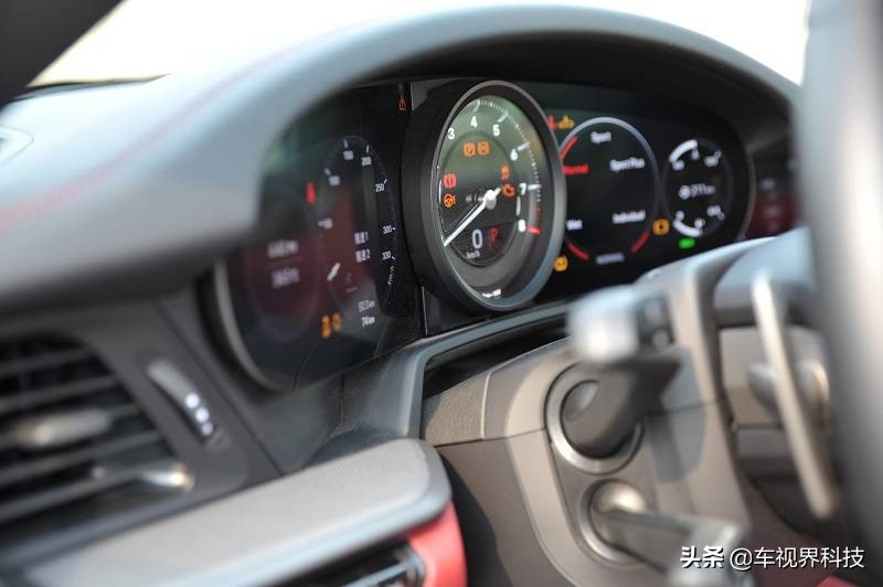 经典不息，革新不止！这才是我梦寐以求的全新保时捷911