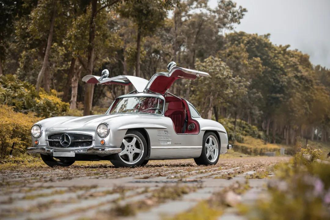 奔驰s300经典,带海鸥翼的奔驰300sl