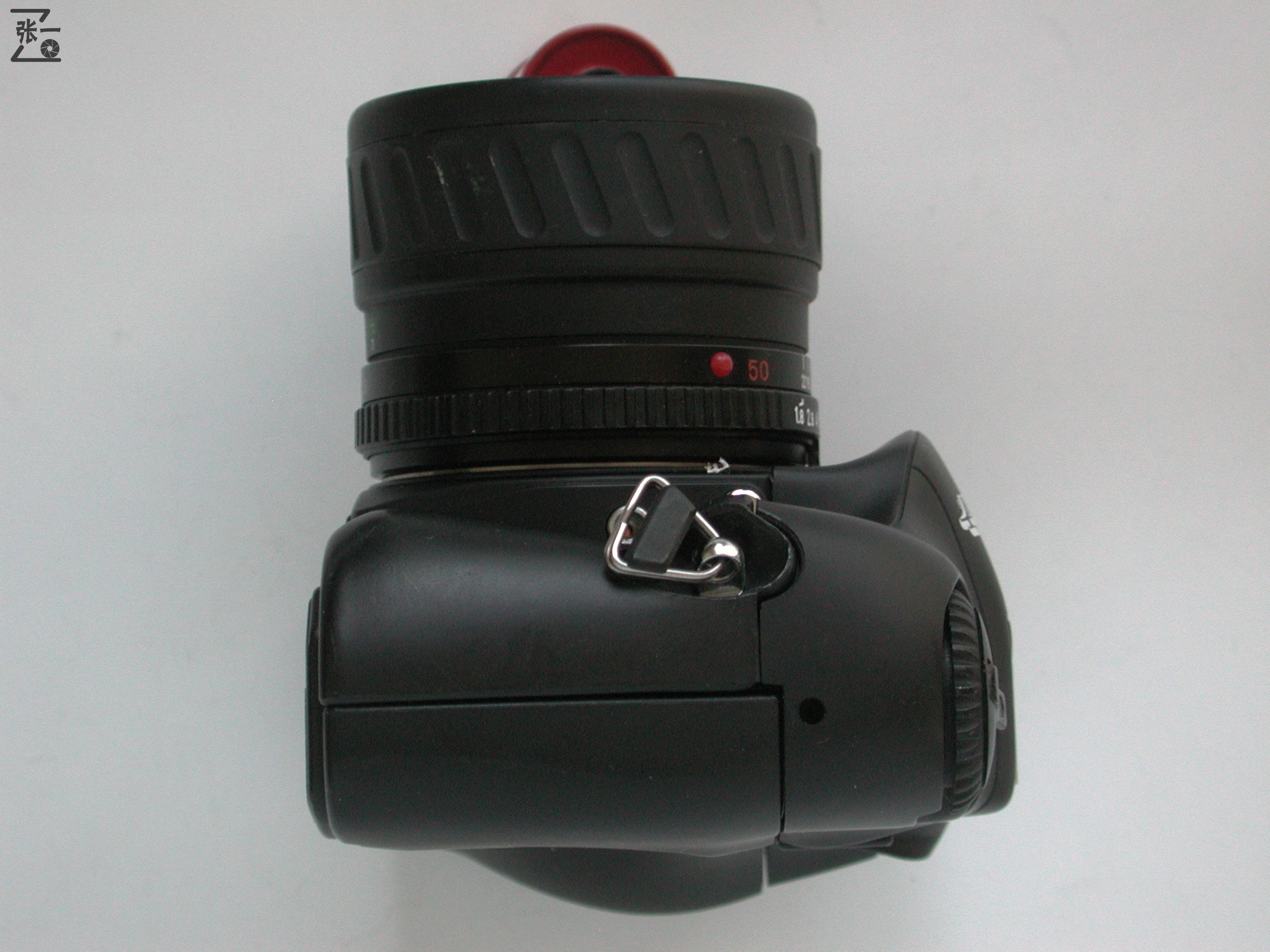 上海海鸥为美国贴牌生产的PhoenixP-5000单反相机