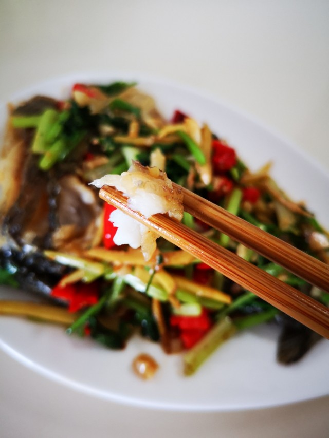 煎鱼老是脱皮怎么回事,煎鱼掉皮怎么补救