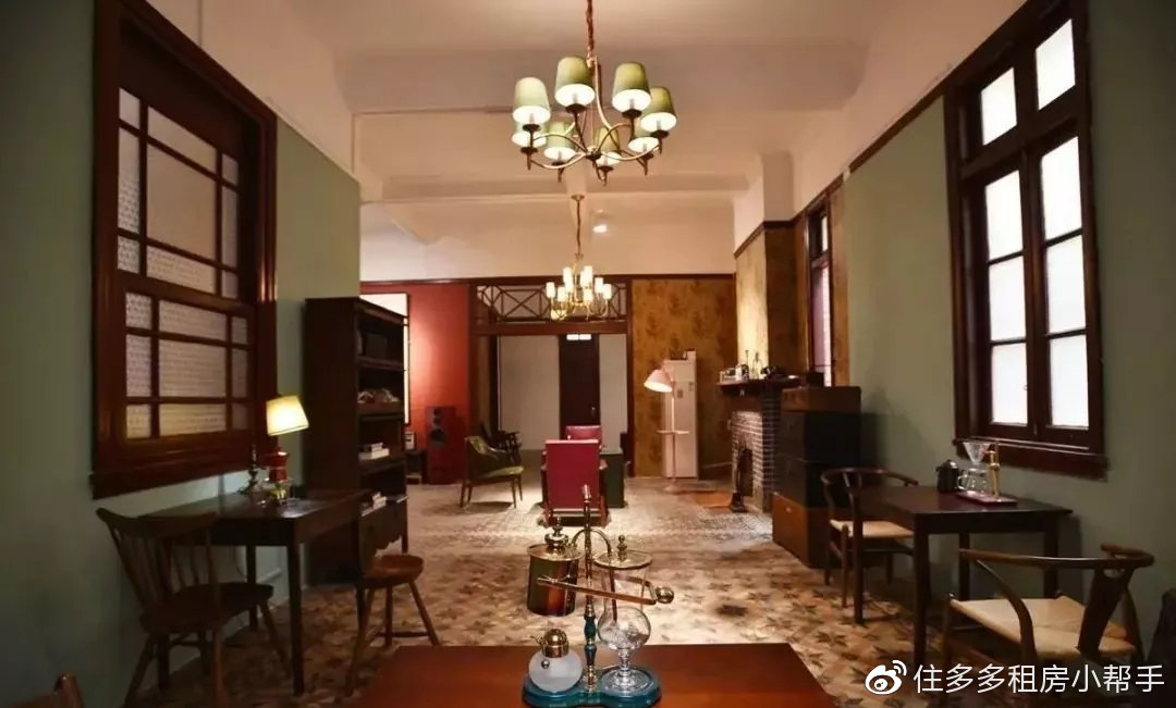 不管是出租屋还是自己存款买的小房住的舒心才是生活