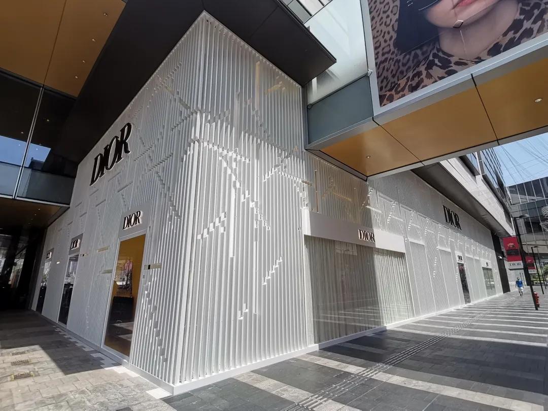 深圳湾万象城lv专柜 (深圳万象城购物中心有几家lv店)