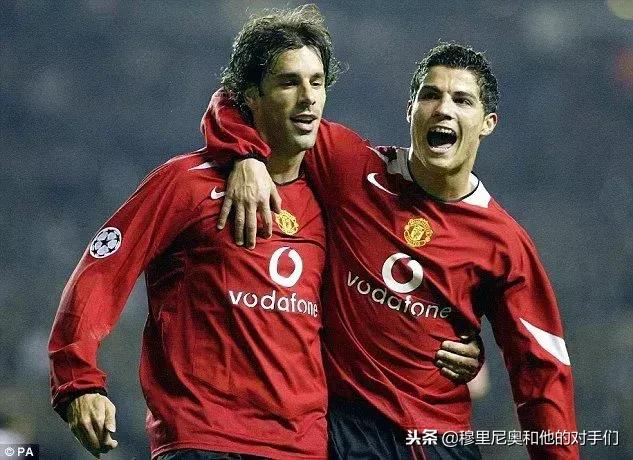 从夏普到世嘉,从德国好顺到库尔斯啤酒:英超豪门球衣广告的变迁