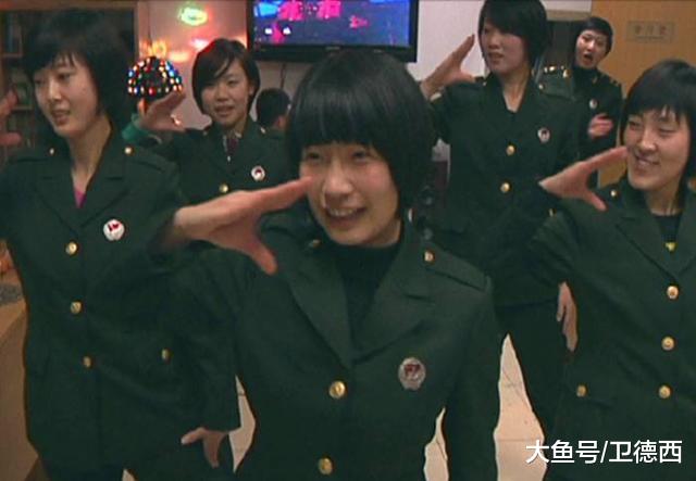 居民户口簿兵役一栏应该填写什么,退役回来户口簿上兵役状况填什么