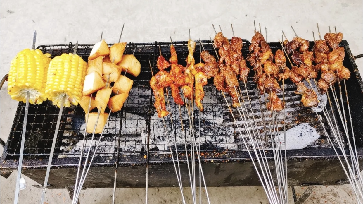 秦岭自带食材烧烤的地方,秦岭附近可以烧烤的地方