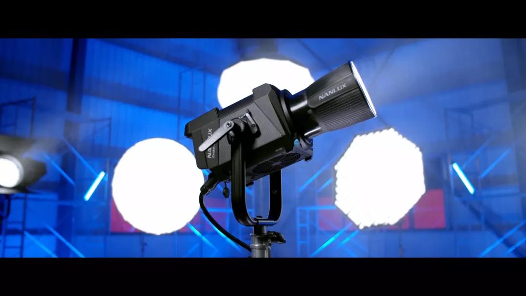 打灯7成在于控?谈谈LED灯的控光附件影视灯光科普专题(2)