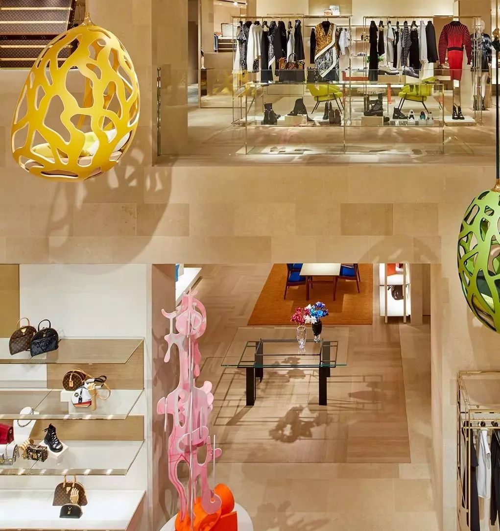 小服装店的陈列技巧图片欣赏,小服装店的陈列技巧图片欣赏大全